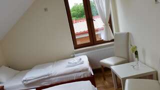 Отели типа «постель и завтрак» Pokoje Gościnne Dolce Vita Chełmno Небольшой двухместный номер с 2 отдельными кроватями-5